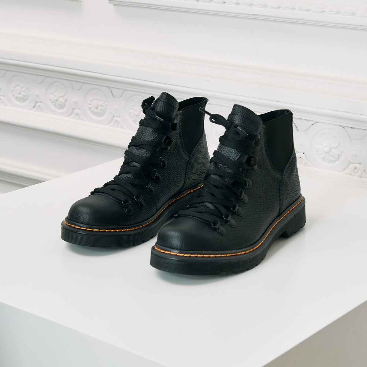 MAYENNE ALL BLACK